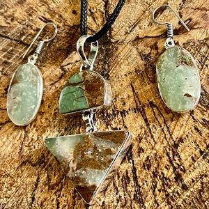 Apple Green Chrysoprase Pendant & Earrings